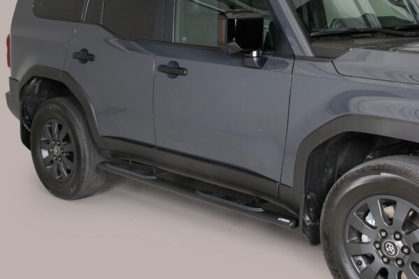 Stigtrinn Toyota Land Cruiser 2025+, sorte