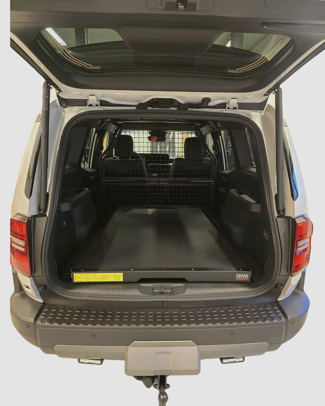 Planslede Toyota Land Cruiser. Innredning Toyota Land Cruiser